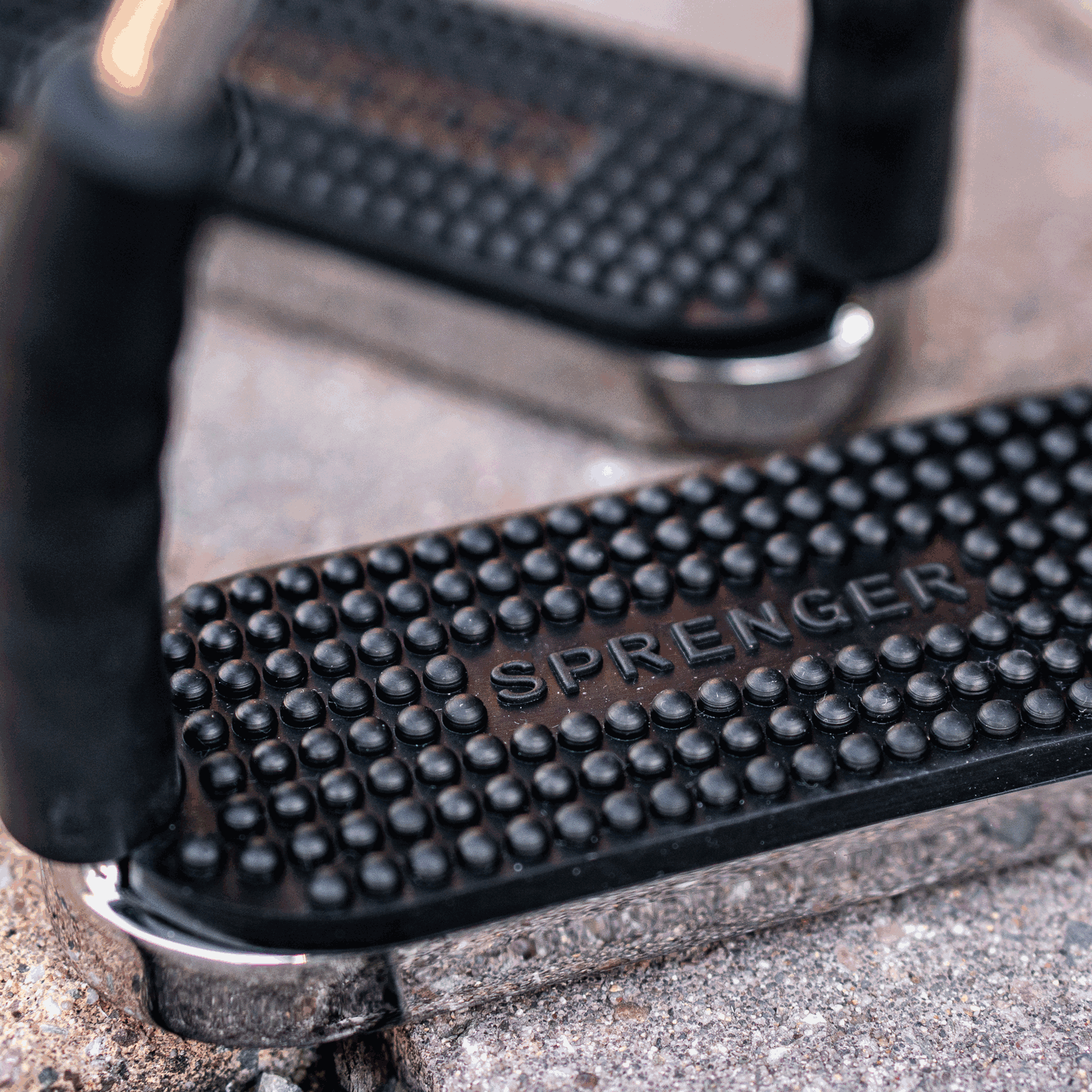 System-4 Steigbügel mit 90° gedrehter Öse - 120 mm Trittweite