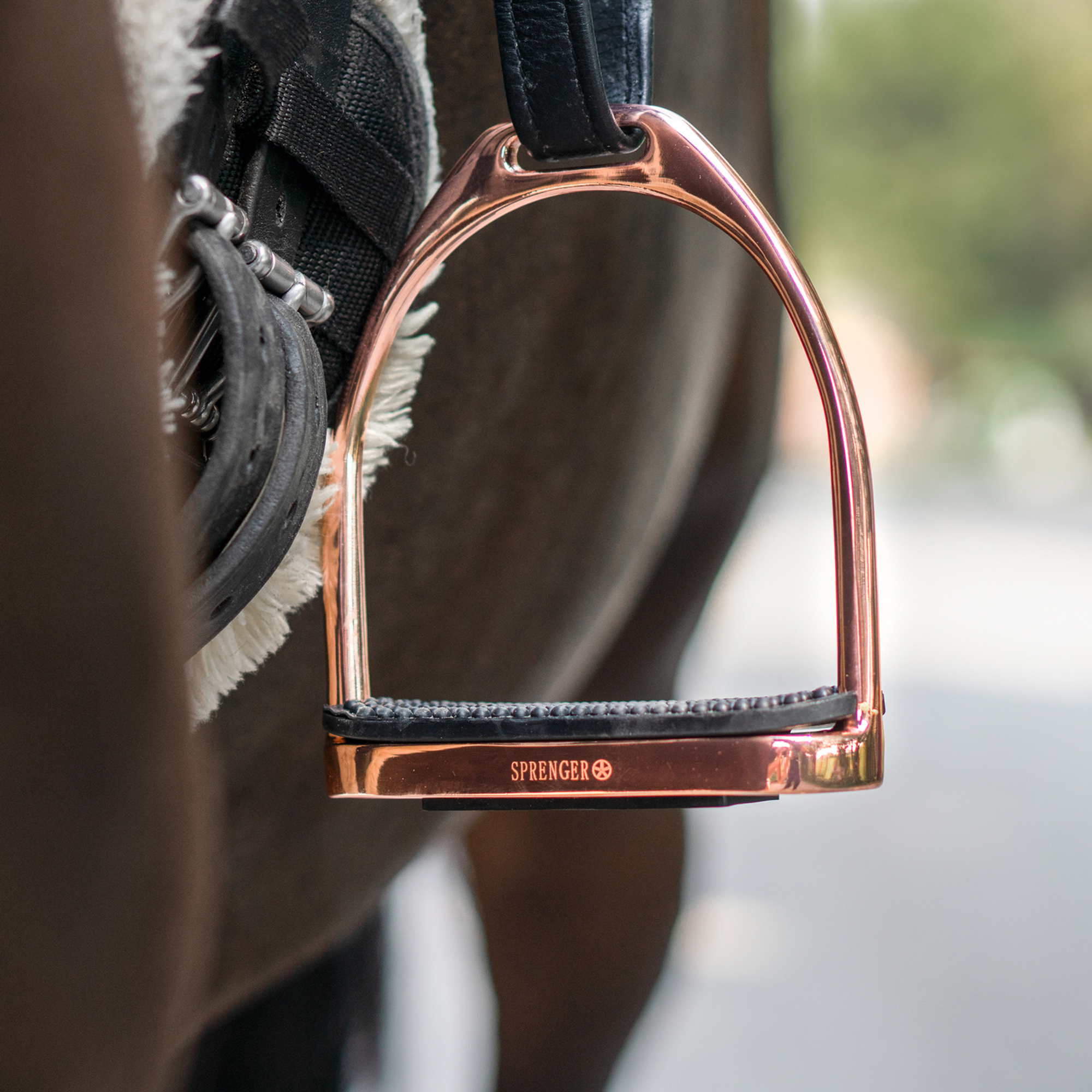 FILLIS-Kindersteigbügel rosegold mit schwarzer Einlage - 110 mm Trittweite