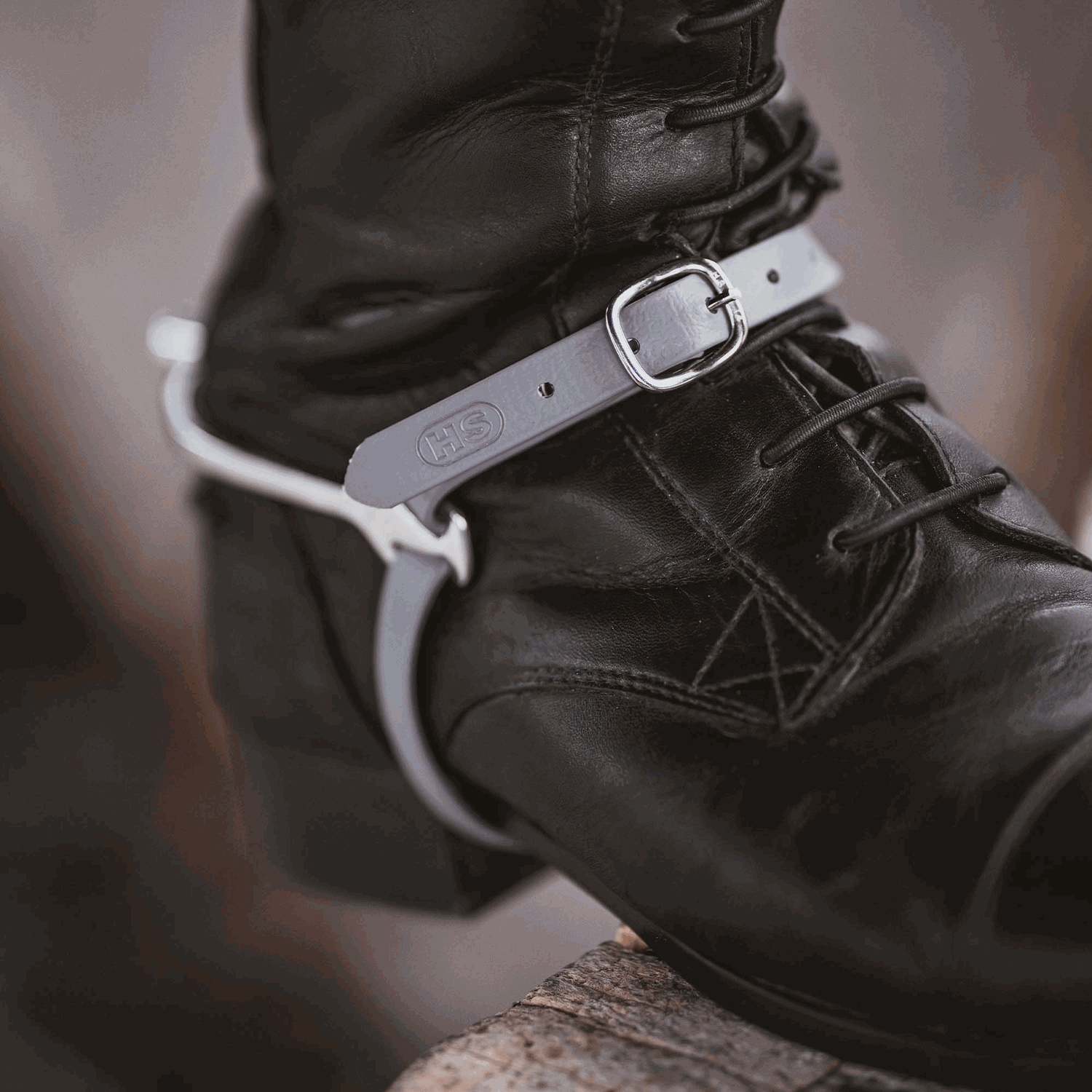 Sporenriemen - 45 cm, BioThane® grau, Schnalle silber