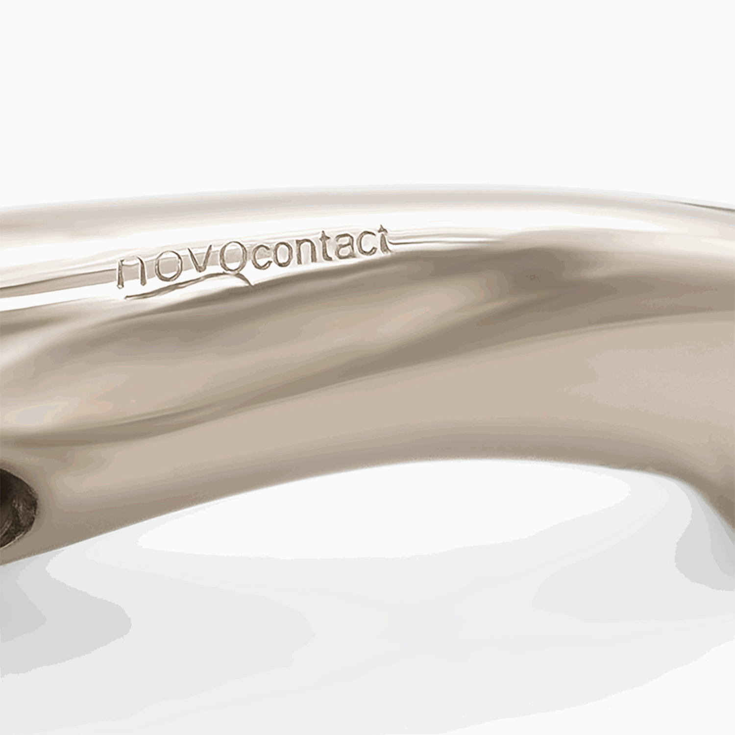 novocontact Olivenkopfgebiss mit D-förmigem Ring 16 mm einfach gebrochen - Sensogan | Praegung_novocontact_Auschnitt_2.png | 1700896752